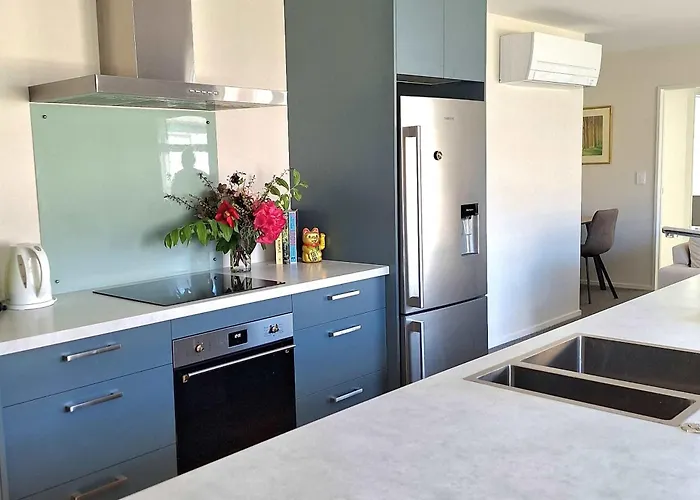 The Sun Catcher Three Bedroom Perfect For Families Holiday home